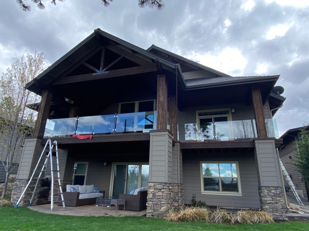 window cleaning window washing gutter cleaning house cleaning pressure washing home service bend Oregon central Oregon ladder work chores exterior services power washing gutter guards